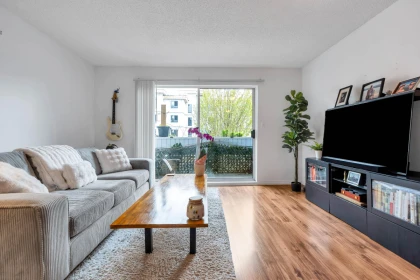 Kitchen Photo of 311 2055 Suffolk Avenue, Port Coquitlam, BC
