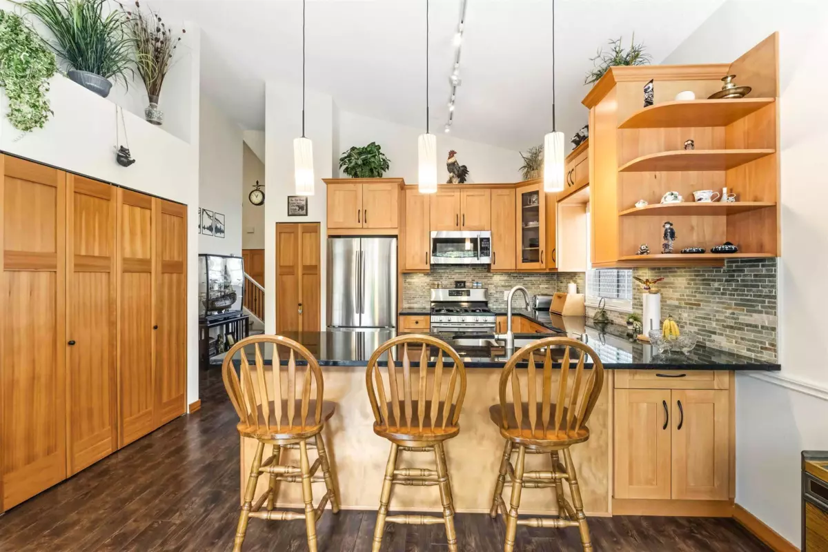 Family Room Photo of 56 9012 Walnut Grove Drive, Langley, BC
