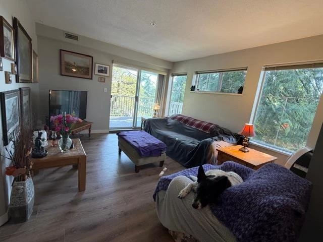 Dining Area Photo of 209 20561 113 Avenue, Maple Ridge, BC