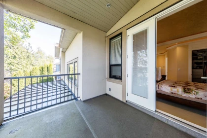 Garden / Landscaping Photo of 3411 Raymond Avenue, Richmond, BC