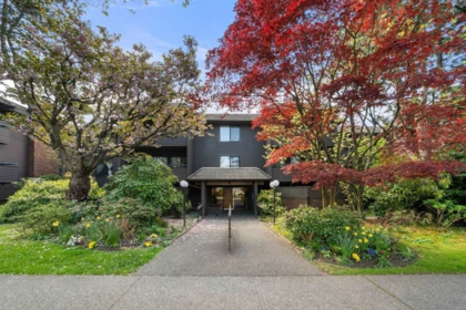 Hot Tub / Spa Photo of 209 1720 W 12th Avenue, Vancouver, BC