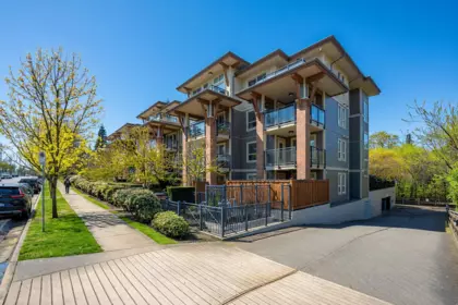 Garden / Landscaping Photo of 416 7131 Stride Avenue, Burnaby, BC