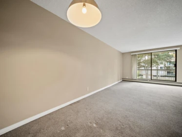 210 8511 Ackroyd Road, Richmond, BC, Richmond — Apartment/Condo for sale