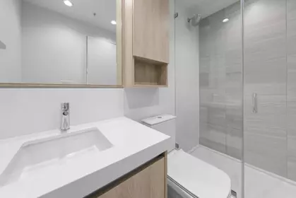 Primary Bathroom Photo of 401 6080 Mckay Avenue, Burnaby, BC