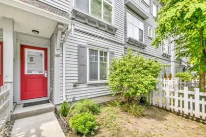Laundry Room Photo of 20 5858 142 Street, Surrey, BC