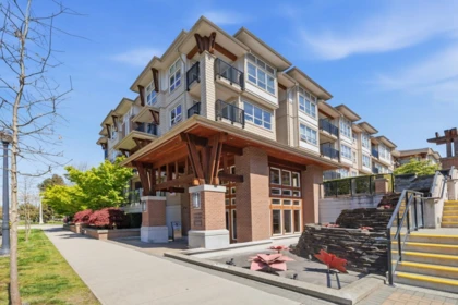 205 6800 Eckersley Road, Richmond, BC, Richmond — Apartment/Condo for sale