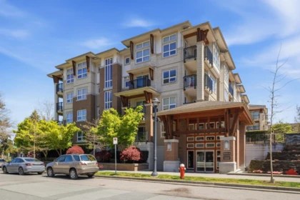 205 6800 Eckersley Road, Richmond, BC, Richmond — Apartment/Condo for sale