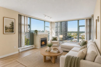 1306 4388 Buchanan Street, Burnaby, BC, Burnaby — Apartment/Condo for sale