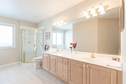 Basement Recreation Room Photo of 2227 140a Street, Surrey, BC