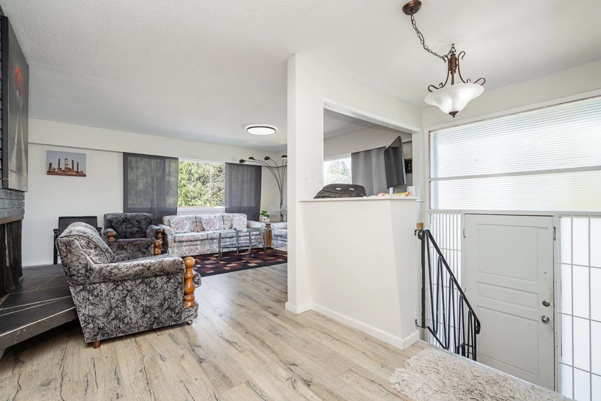Family Room Photo of 13782 Harper Road, Surrey, BC