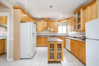 Kitchen Island Photo of 8358 144 Street, Surrey, BC
