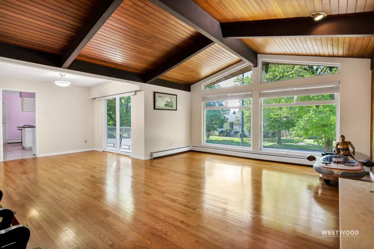 Dining Area Photo of 6858 Tyne Street, Vancouver, BC
