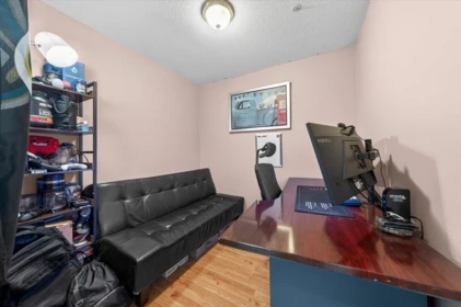 Office / Den Photo of 122 2678 Dixon Street, Port Coquitlam, BC