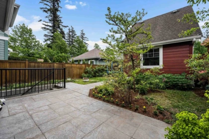 Hot Tub / Spa Photo of 45386 Watson Road, Chilliwack, BC