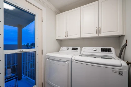 Basement Recreation Room Photo of 255 27111 Avenue, Langley, BC