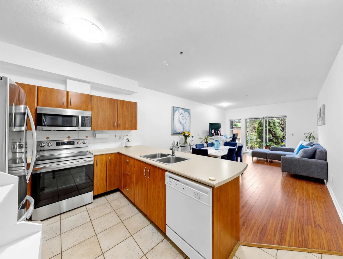 Family Room Photo of 35 730 Farrow Street, Coquitlam, BC