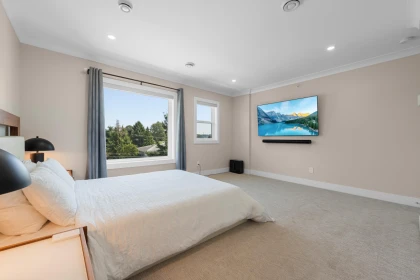 Hallway Photo of 108 Jardine Street, New Westminster, BC