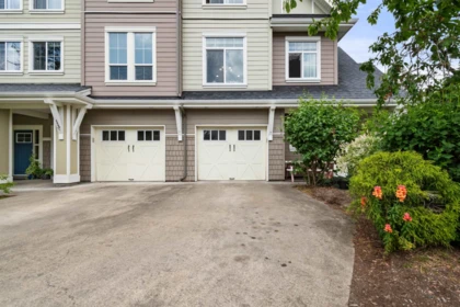 Swimming Pool Photo of 14 45290 Soowahlie Crescent, Chilliwack, BC
