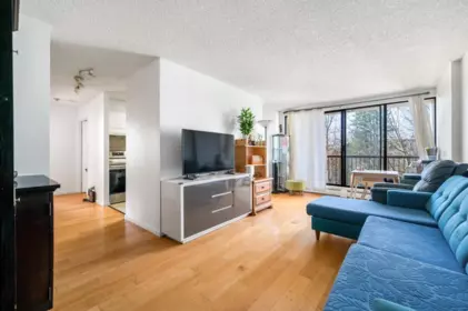 304 7100 Gilbert Road, Richmond, BC, Richmond — Apartment/Condo for sale