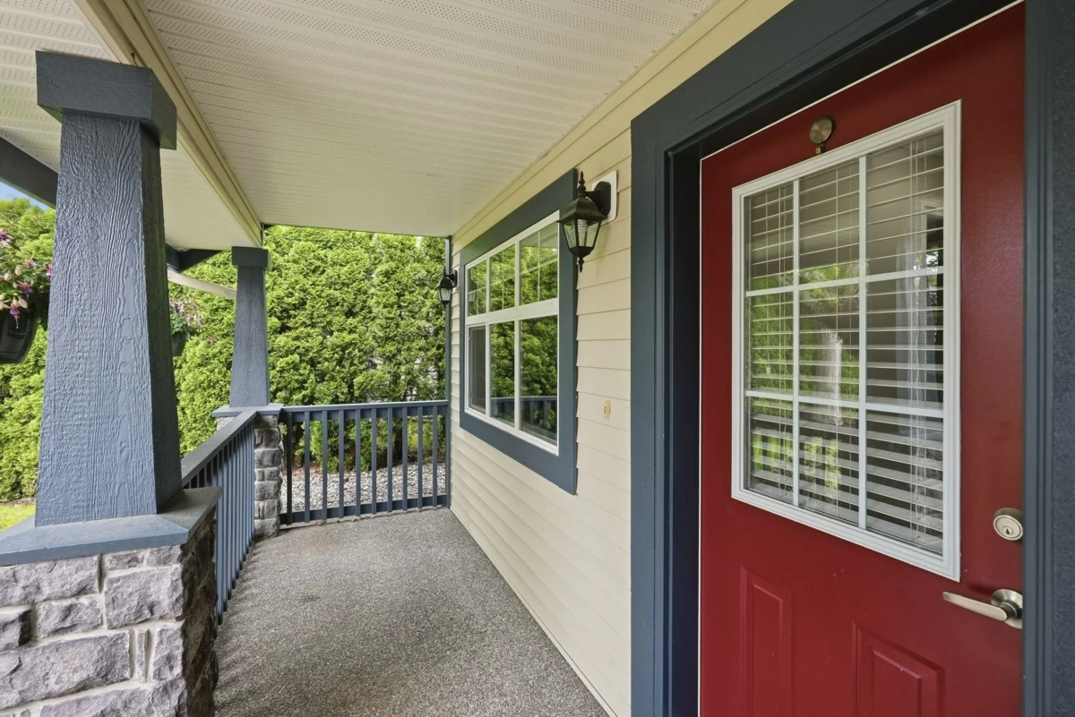 Family Room Photo of 35465 Nakiska Court, Abbotsford, BC