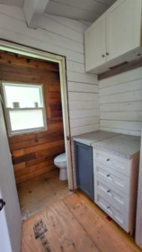 Basement Recreation Room Photo of 715 Bowen View Road, Gambier Island, BC