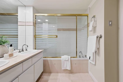 Laundry Room Photo of 18D 338 Taylor Way, West Vancouver, BC