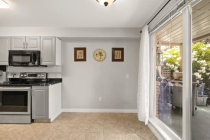 Breakfast Nook Photo of 104 20433 53 Avenue, Langley, BC