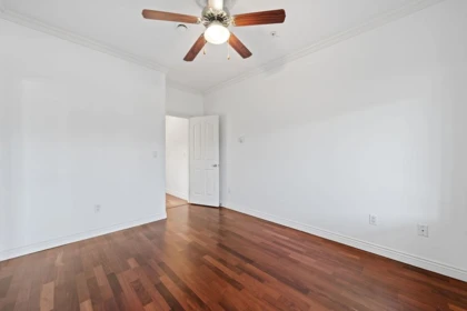 Laundry Room Photo of 5388 Sherbrooke Street, Vancouver, BC