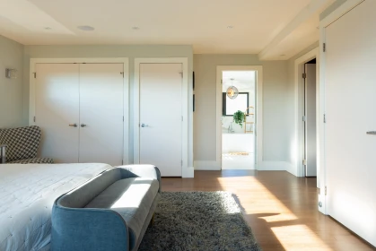 Entry Foyer Photo of 908 Beaconsfield Road, North Vancouver, BC
