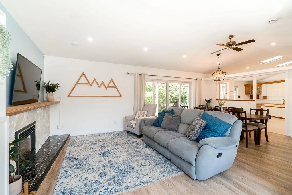 Living Room Photo of 1032 Edgewater Crescent, Squamish, BC