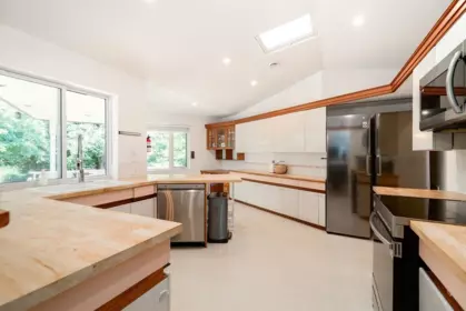 Kitchen Photo of 1032 Edgewater Crescent, Squamish, BC