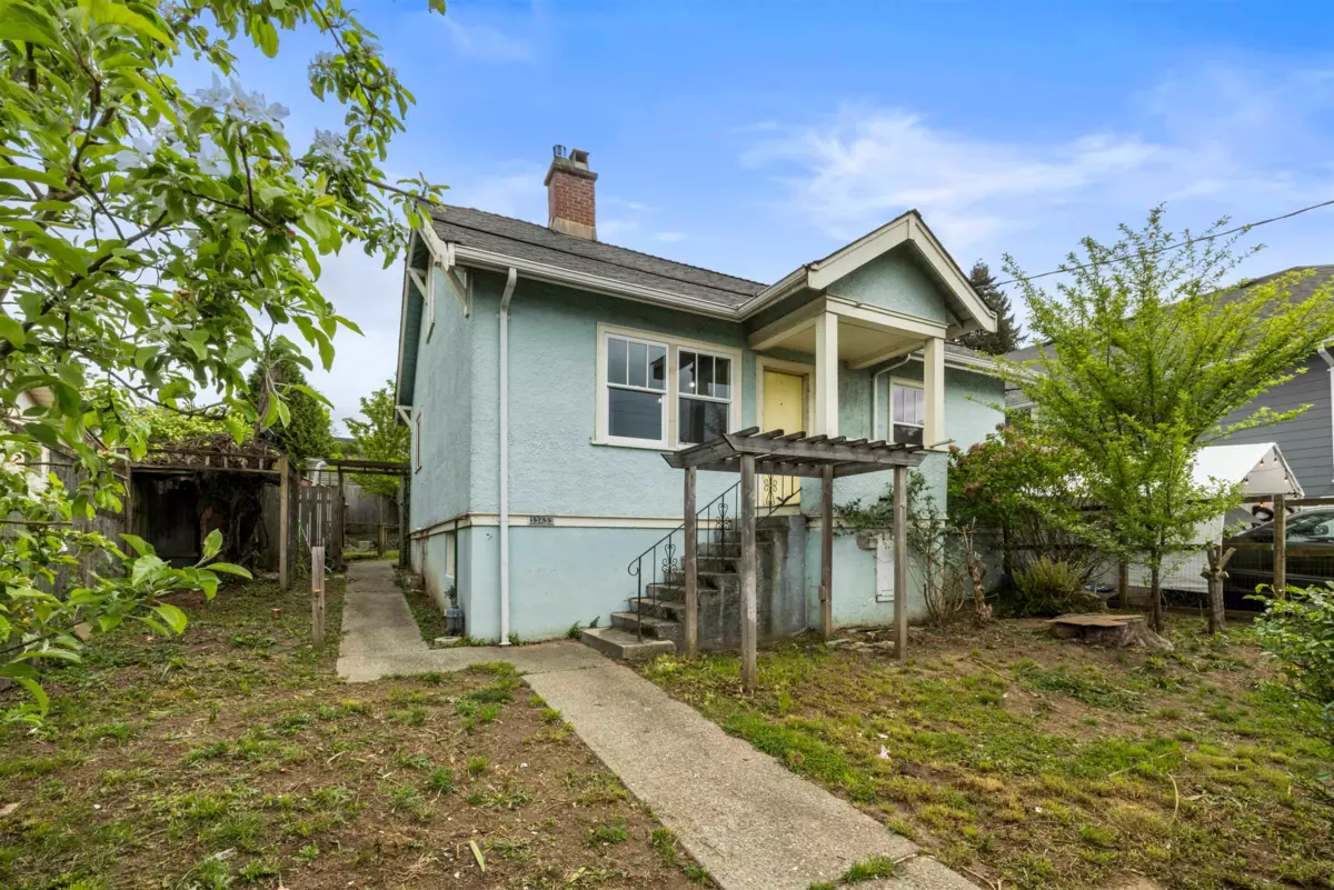 Exterior Rear Photo of 33433 3 Avenue, Mission, BC