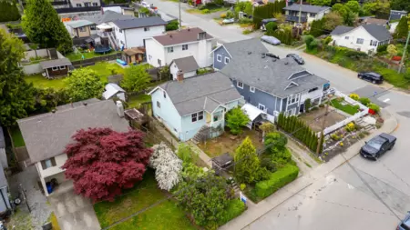 Outdoor Patio Photo of 33433 3 Avenue, Mission, BC