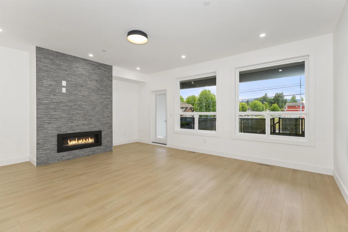 Living Room Photo of 32513 Higginbottom Court, Mission, BC