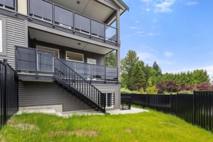 Swimming Pool Photo of 32513 Higginbottom Court, Mission, BC