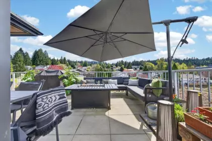 Front Yard Photo of 605 3229 St Johns Street, Port Moody, BC