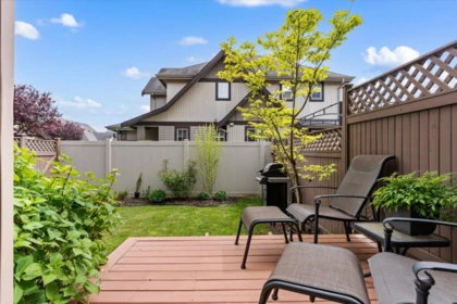 Front Yard Photo of 3 45762 Safflower Crescent, Chilliwack, BC
