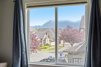 Mudroom Photo of 3 45762 Safflower Crescent, Chilliwack, BC