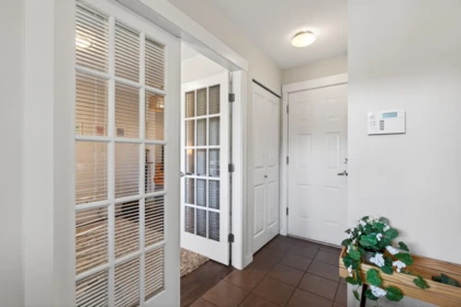 Kitchen Photo of 7 7155 189 Street, Surrey, BC