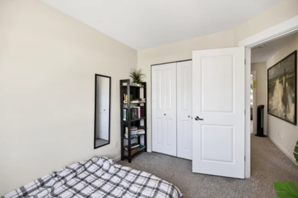 Laundry Room Photo of 7 7155 189 Street, Surrey, BC