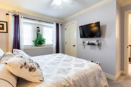 Basement Recreation Room Photo of 19470 72 Avenue, Surrey, BC