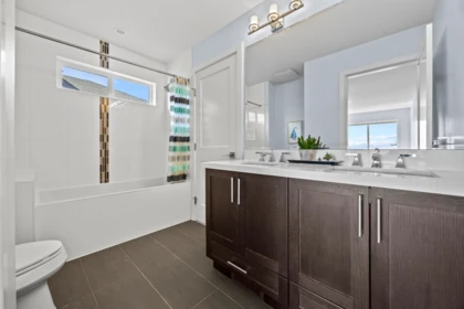 Hallway Photo of 1442 Strawline Hill Street, Coquitlam, BC