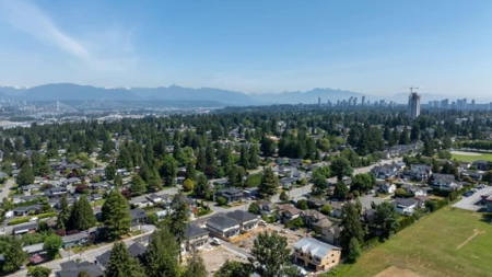 Front Yard Photo of 11480 92 Avenue, Delta, BC