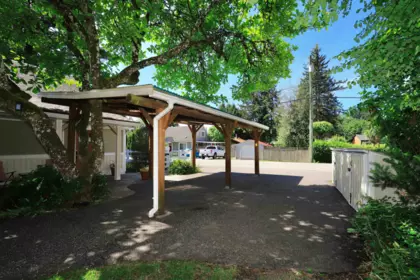 Garden / Landscaping Photo of 11278 Eltham Street, Maple Ridge, BC