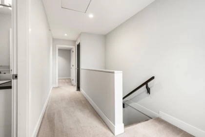 Laundry Room Photo of 3 45615 Tamihi Way, Chilliwack, BC