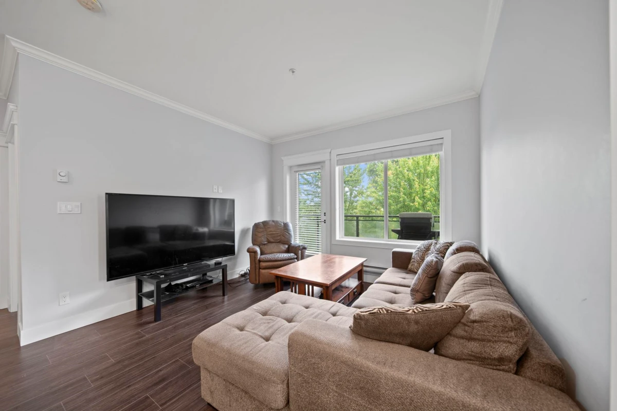 Dining Area Photo of 306 2229 Atkins Avenue, Port Coquitlam, BC