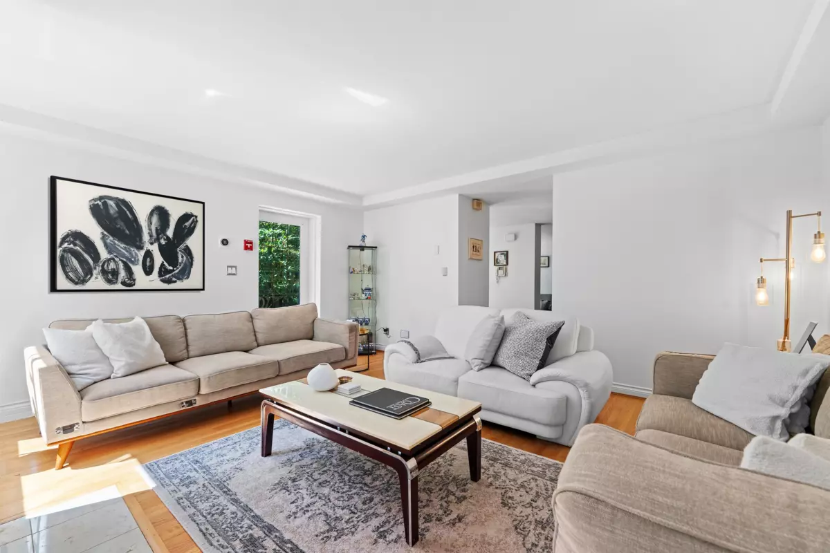 Family Room Photo of 102 2128 W 43rd Avenue, Vancouver, BC