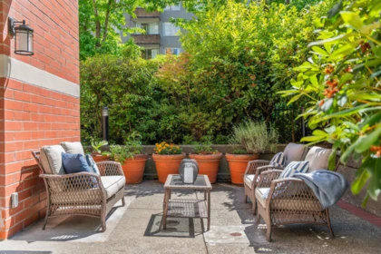 Hot Tub / Spa Photo of 102 2128 W 43rd Avenue, Vancouver, BC