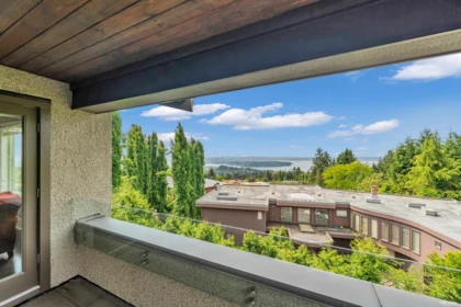 Street View Photo of 1108 Highland Place, West Vancouver, BC