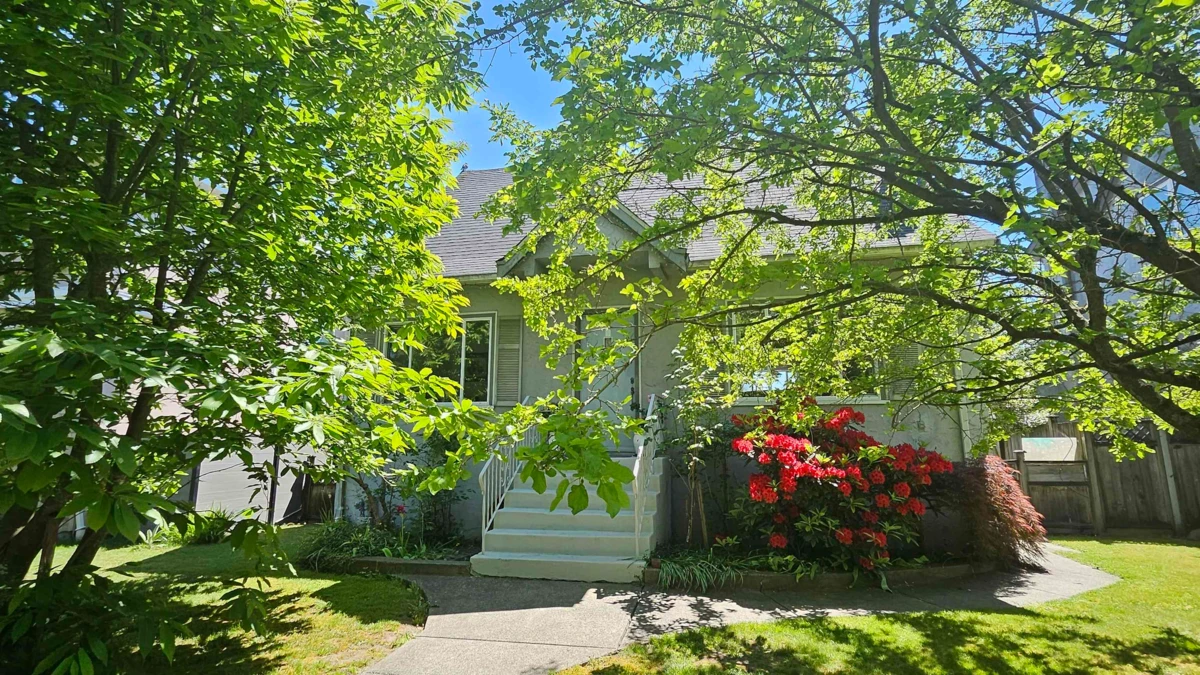 Exterior Rear Photo of 162 W 43rd Avenue, Vancouver, BC